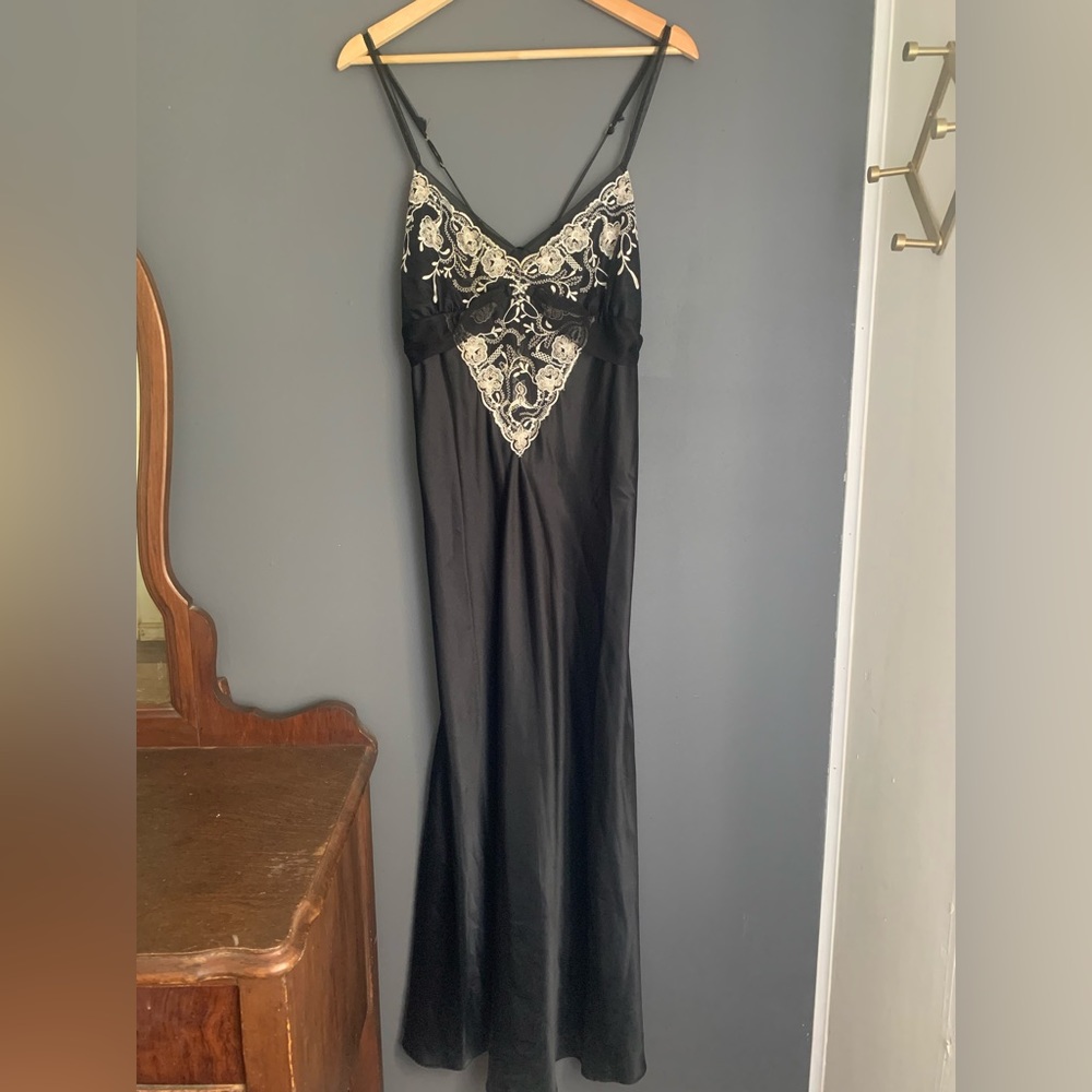 Floor-length vintage intimate dress